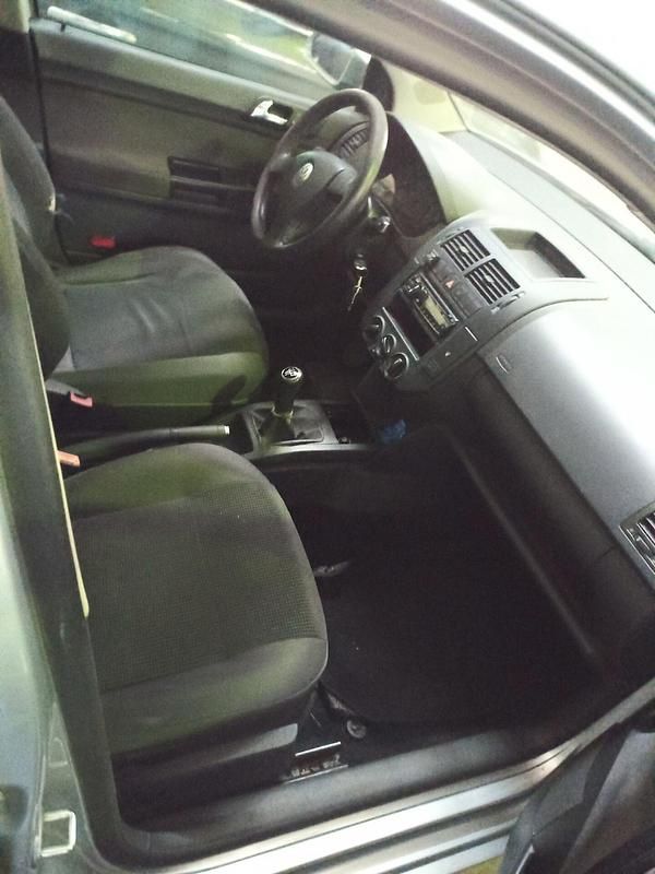 Usata VW Polo Comfortline 80 CV (58 kW) 2008 Argento Berlina