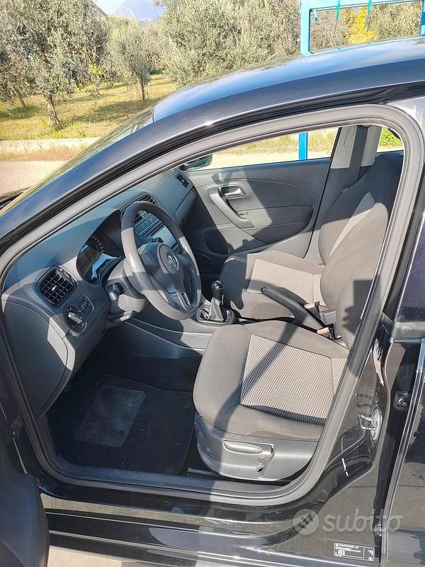 Usata VW Polo Comfortline 75 CV (55 kW) 2014 Nero Berlina