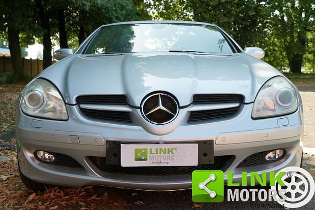 Usata Mercedes SLK280 231 CV (169 kW) 2005 Grigio Cabrio