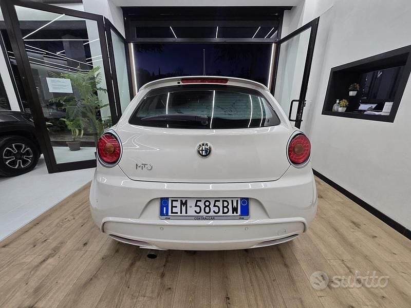 Usata Alfa Romeo MiTo Progression 95 CV (69 kW) 2012 Beige Utilitaria