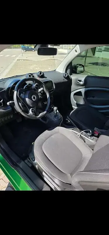 Usata Smart ForTwo Electric Drive Prime 41 kW (56 CV) 2018 Nero Utilitaria