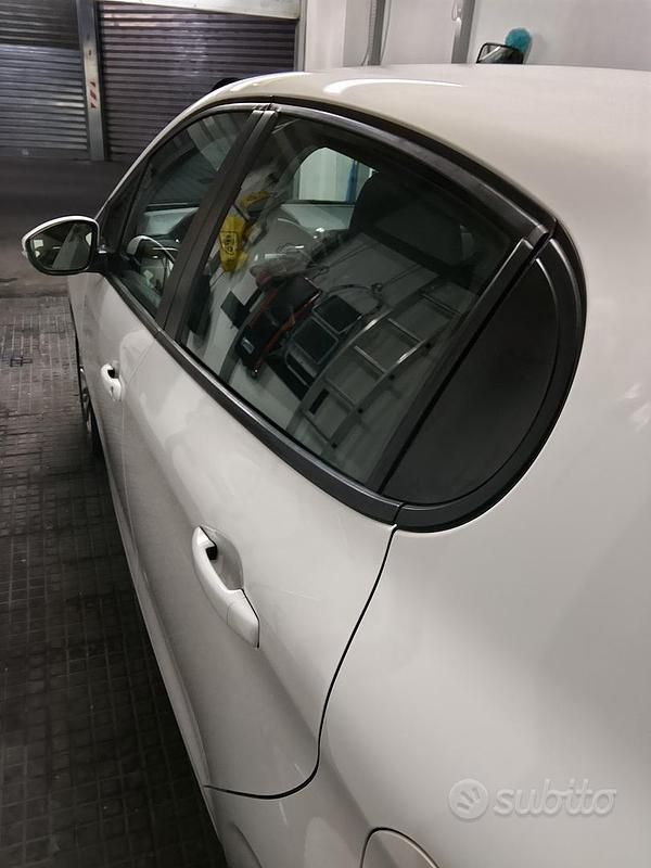 Usata Peugeot 208 Allure 75 CV (55 kW) 2016 Bianco Utilitaria