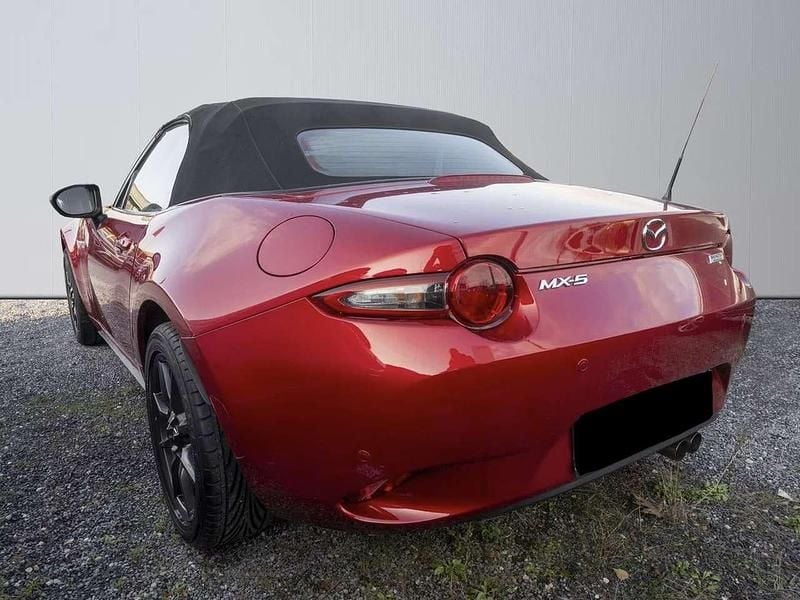 Usata Mazda MX5 Sports-Line 131 CV (96 kW) 2017 Rosso Cabrio