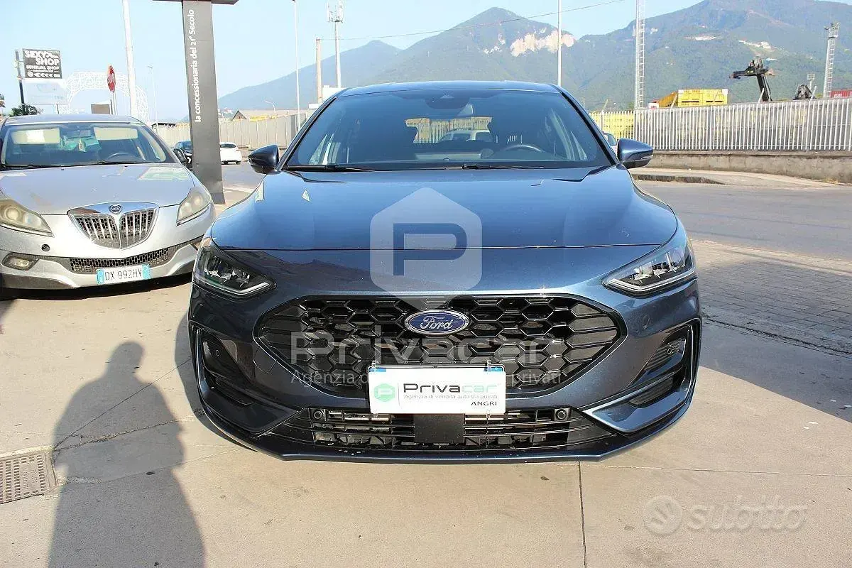 Usata Ford Focus ST-Line 125 CV (91 kW) 2023 Bluazzurro Utilitaria