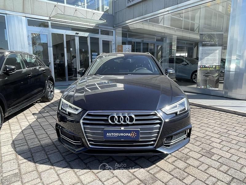 Gebraucht Audi A4 S-Line 190 PS (139 kW) 2018 Blau Kombi