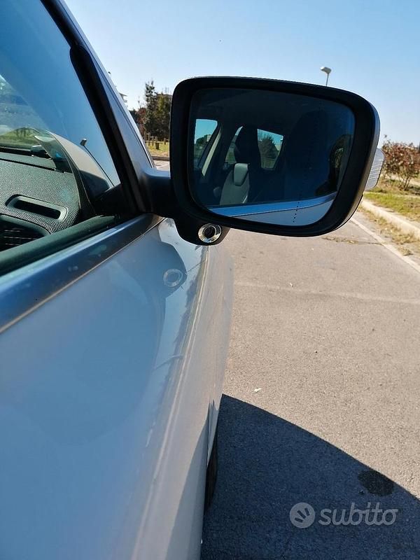 Usata Volvo XC60 163 CV (119 kW) 2011 Bianco SUV