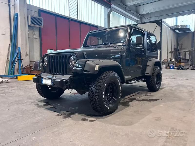 Usata Jeep Wrangler 1999 Nero SUV