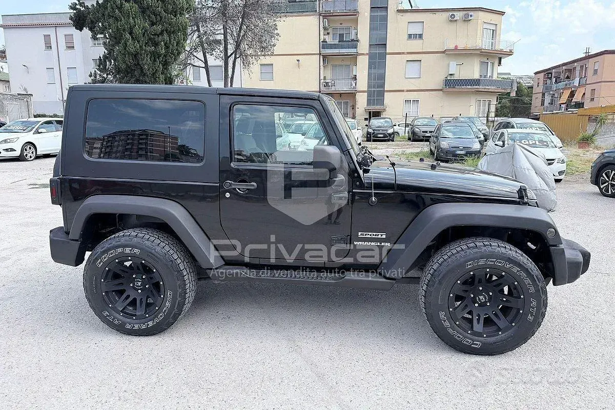 Usata Jeep Wrangler Sport 177 CV (130 kW) 2010 Nero SUV