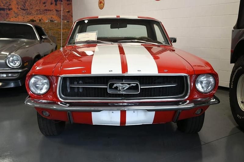 Usata Ford Mustang 270 CV (198 kW) 1967 Rosso Coupé