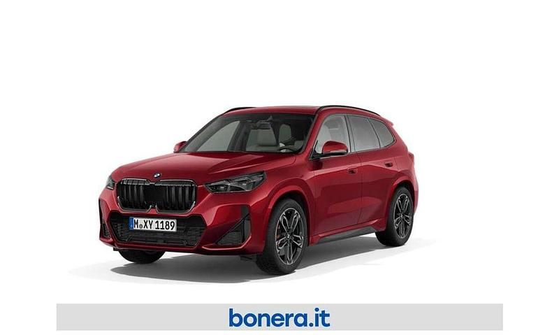 Nuova BMW X1 M Sport 211 CV (155 kW) 2026 Fire red metallizzato SUV