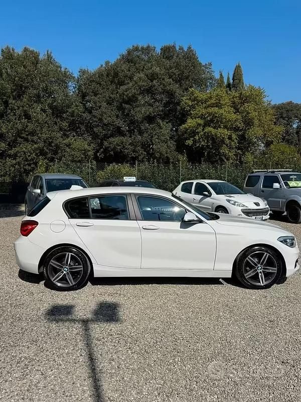 Usata BMW 118 Sport Line 150 CV (110 kW) 2017 Bianco Utilitaria
