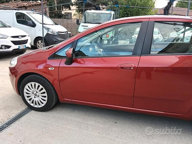 Occasion Fiat Grande Punto Active 65 ch (47 kW) 2007 Rouge Citadine