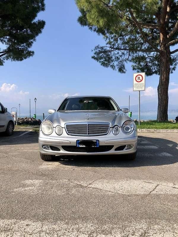 Usata Mercedes E320 Classic 204 CV (150 kW) 2002 Berlina