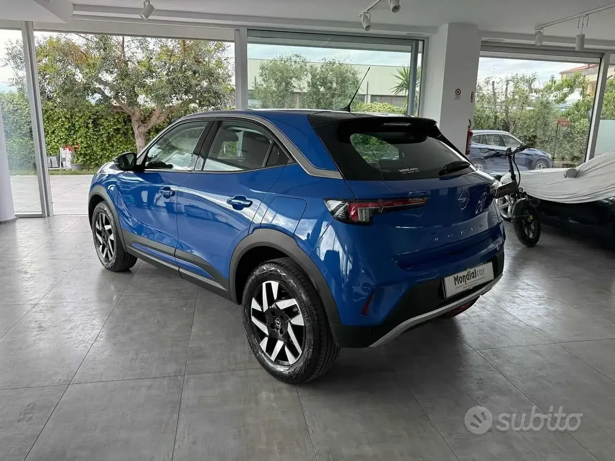 Usata Opel Mokka Elegance 110 CV (80 kW) 2023 Blu SUV