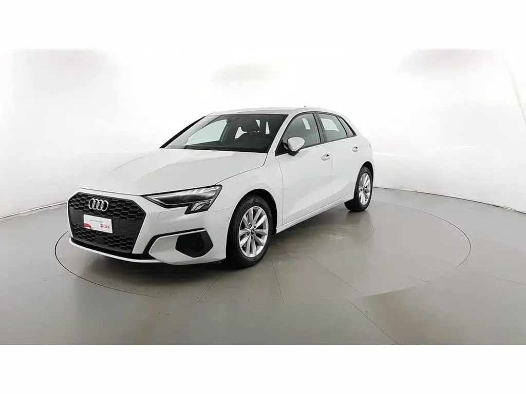 Usata Audi A3 Sportback e-tron Business 110 CV (80 kW) 2023 Utilitaria