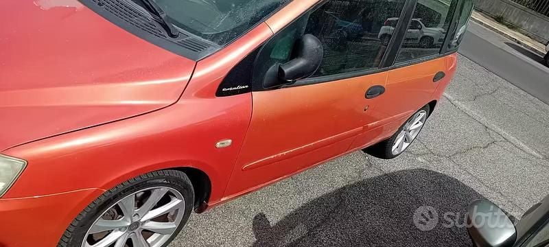 Usata Fiat Multipla 120 CV (88 kW) 2006 Monovolume