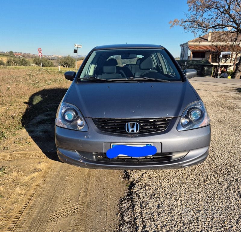 Usata Honda Civic 2005 Grigio Berlina
