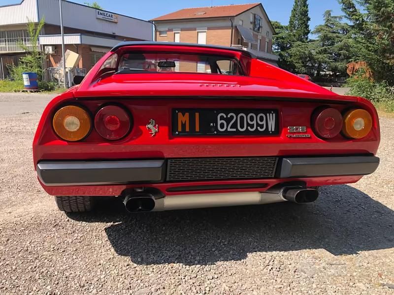 Usata Ferrari 208 220 CV (161 kW) 1984 Rosso Coupé