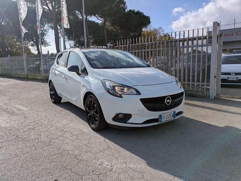 Usata Opel Corsa 90 CV (66 kW) 2016 Bianco Utilitaria