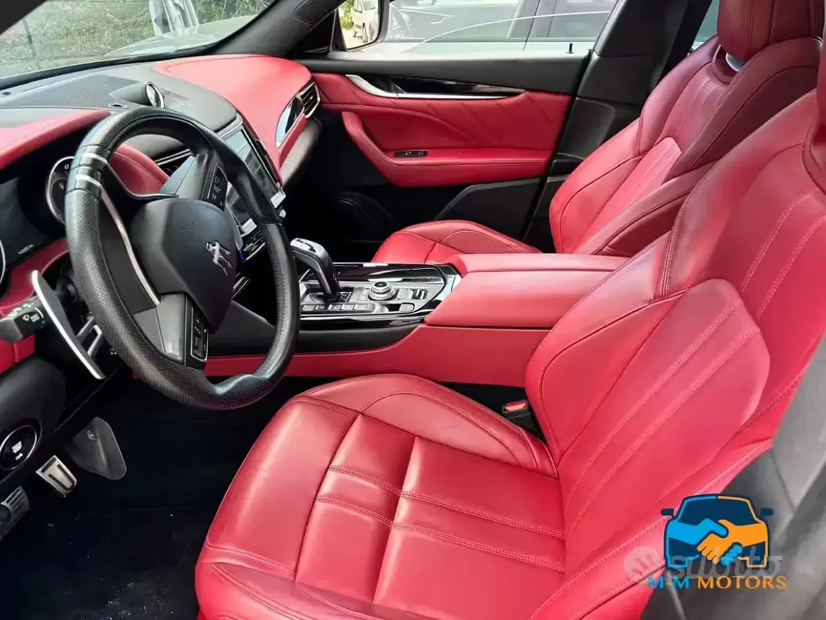 Usata Maserati Levante GT 330 CV (242 kW) 2022 Blu SUV