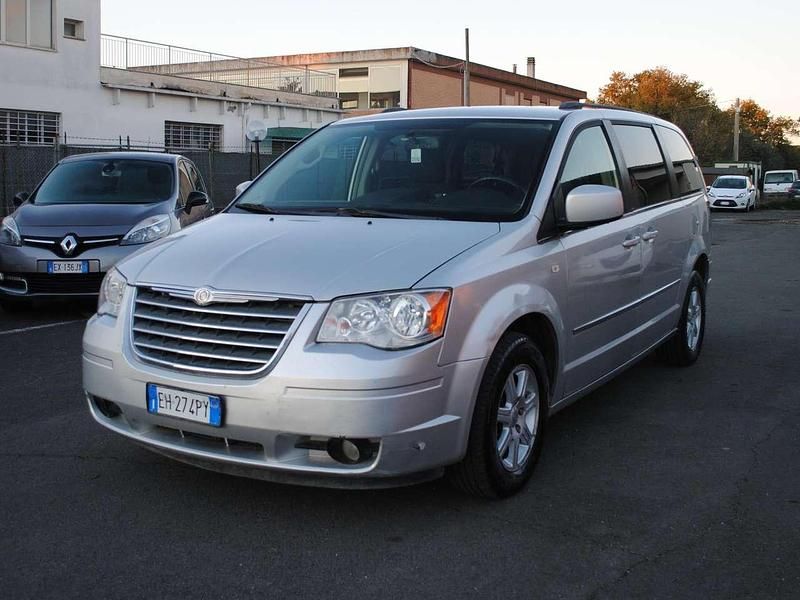 Grigio Usata 2011 Chrysler Grand Voyager Limited Monovolume | 5999 € (Super prezzo) - Immagine 1/4