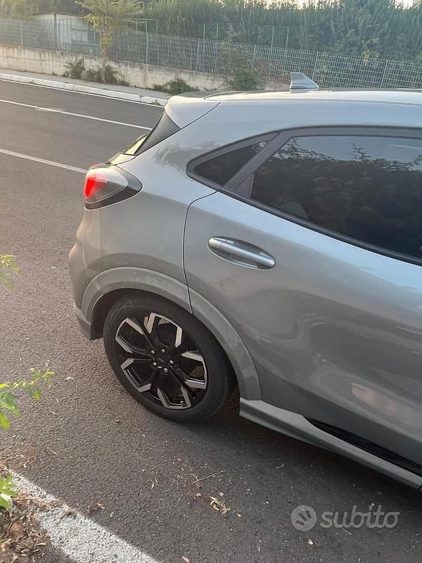 Usata Ford Puma 2024 Grigio Berlina