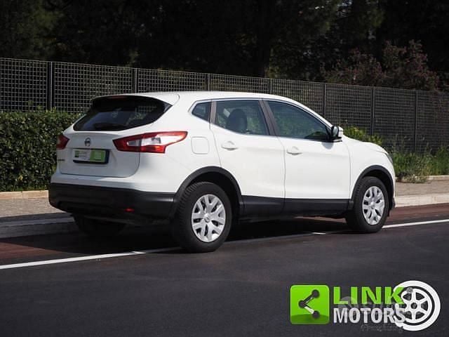 Usata Nissan Qashqai Acenta 131 CV (96 kW) 2014 Bianco SUV