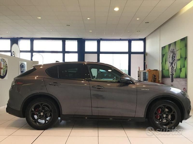 Usata Alfa Romeo Stelvio Veloce 210 CV (154 kW) 2025 Grigio SUV