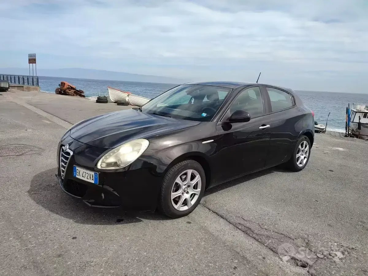 Usata Alfa Romeo Giulietta 105 CV (77 kW) 2011 Nero Utilitaria