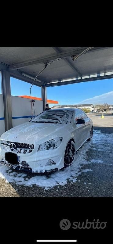 Usata Mercedes CLA200 AMG 136 CV (100 kW) 2015 Bianco Berlina