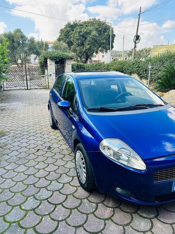 Usata Fiat Punto 69 CV (50 kW) 2008 Blu/azzurro Utilitaria