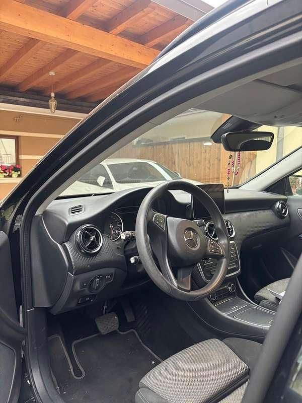 Usata Mercedes GLA200 136 CV (100 kW) 2018 SUV