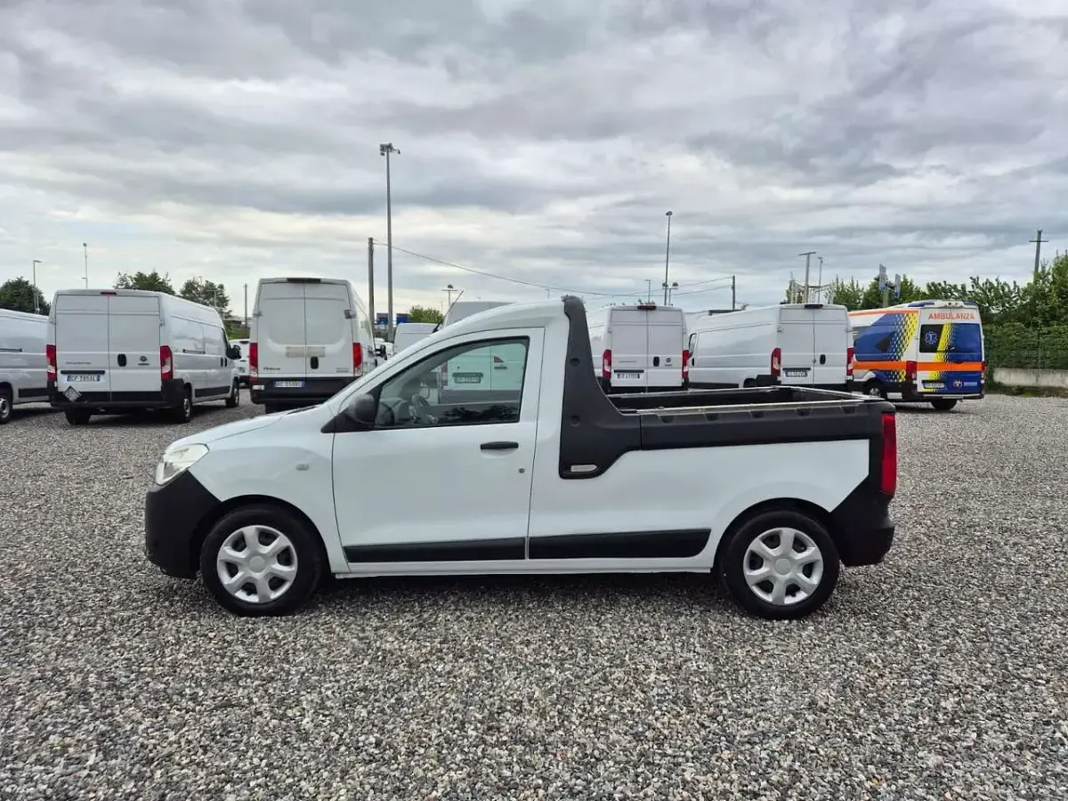 Usata Dacia Pick up 75 CV (55 kW) 2021 Bianco Pick-up