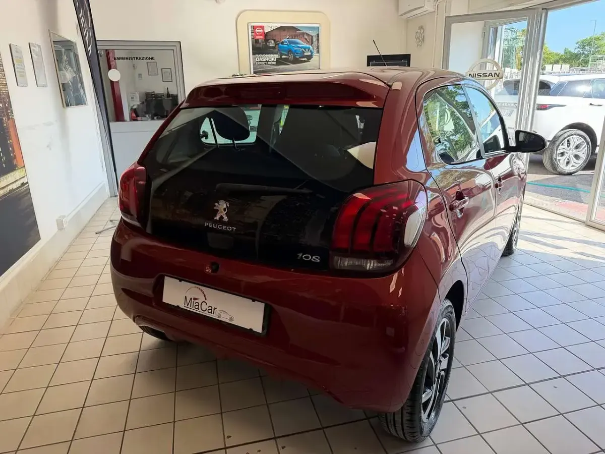 Usata Peugeot 108 Allure 72 CV (52 kW) 2021 Rosso Utilitaria