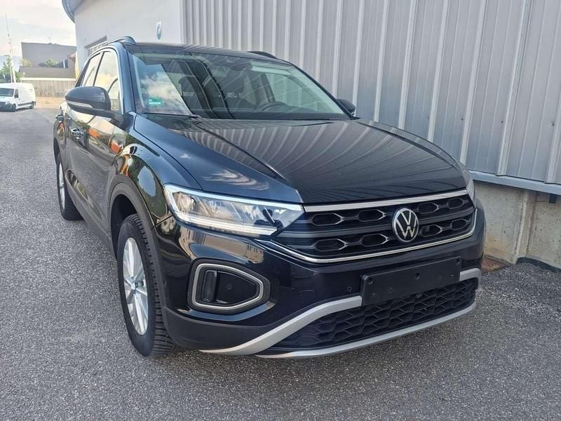 Używany VW T-Roc 150 KM (110 kW) 2022 Czarny SUV