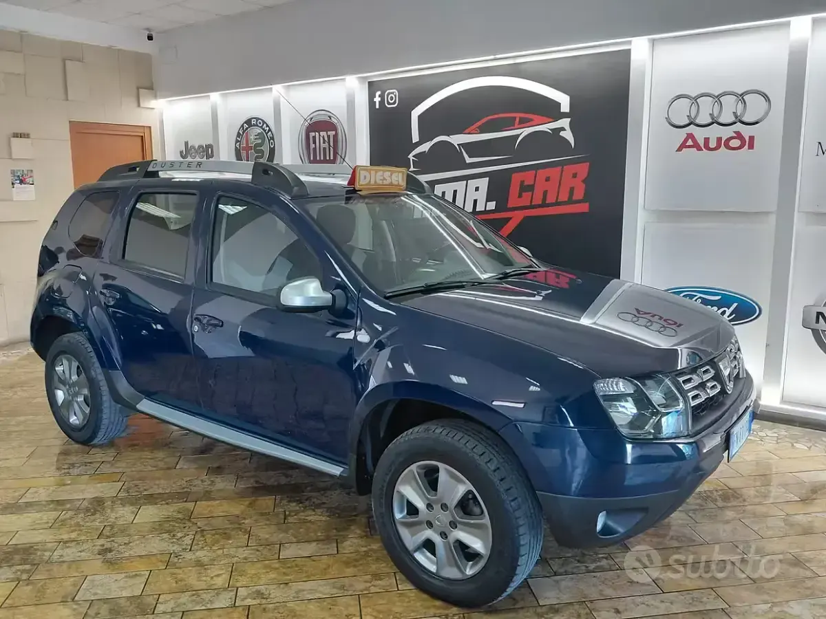 Usata Dacia Duster Lauréate 109 CV (80 kW) 2018 Blu SUV