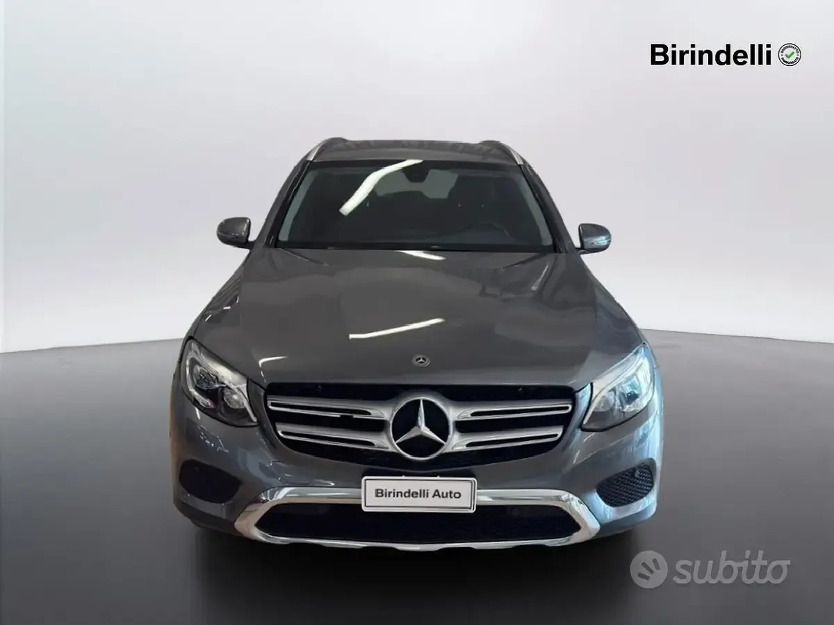 Usata Mercedes GLC220 Business 170 CV (125 kW) 2018 Grigio SUV