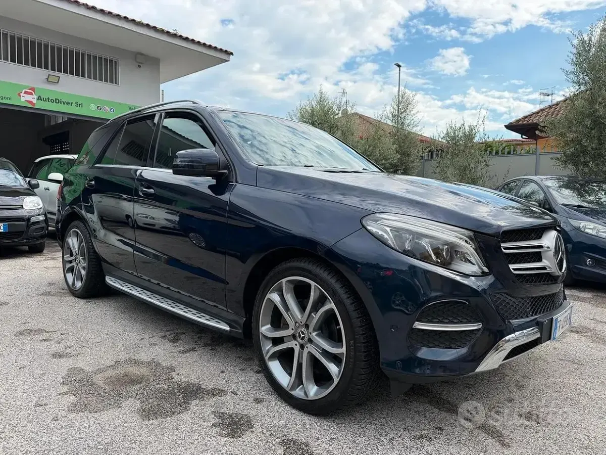 Usata Mercedes GLE350 Exclusive 258 CV (189 kW) 2018 Bluazzurro SUV