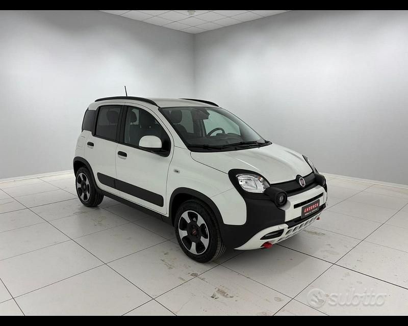 Bianco Usata 2024 Fiat Panda Cross Cross Due volumi | 14.500 € (Buon prezzo) - Immagine 1/4