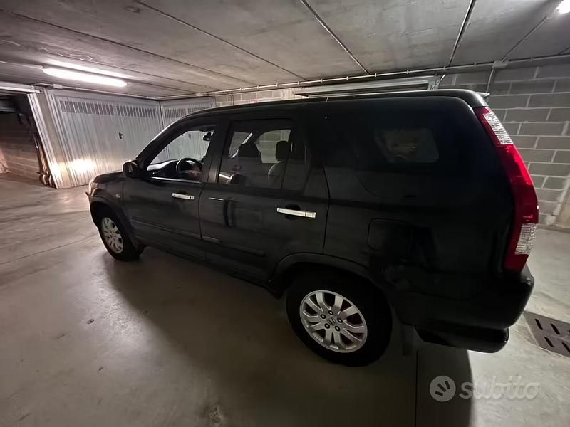 Usata Honda CR-V 140 CV (102 kW) 2006 Nero SUV