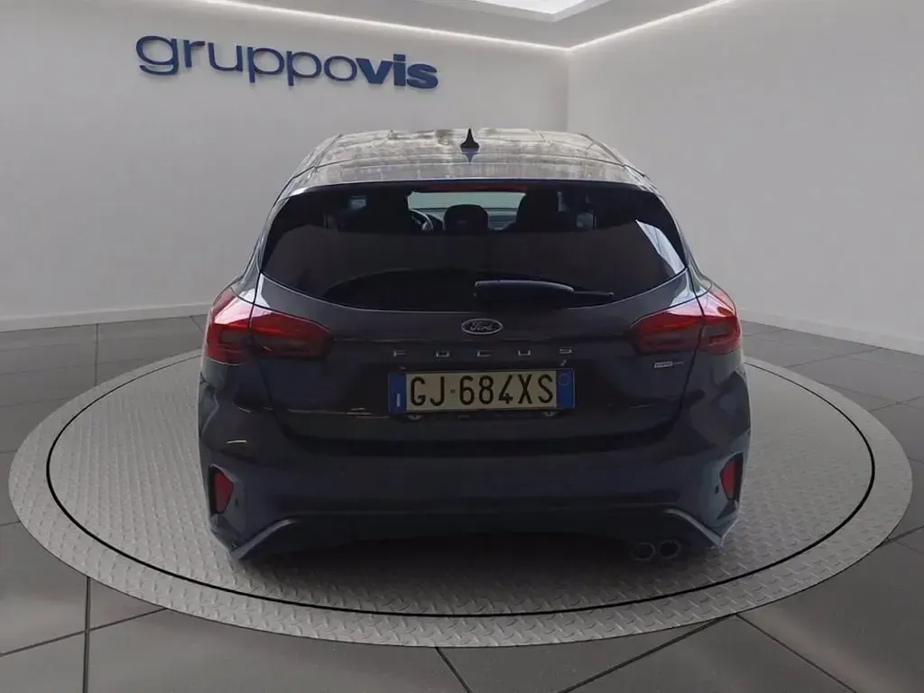 Usata Ford Focus ST-Line 125 CV (91 kW) 2022 Magnetic grey Berlina