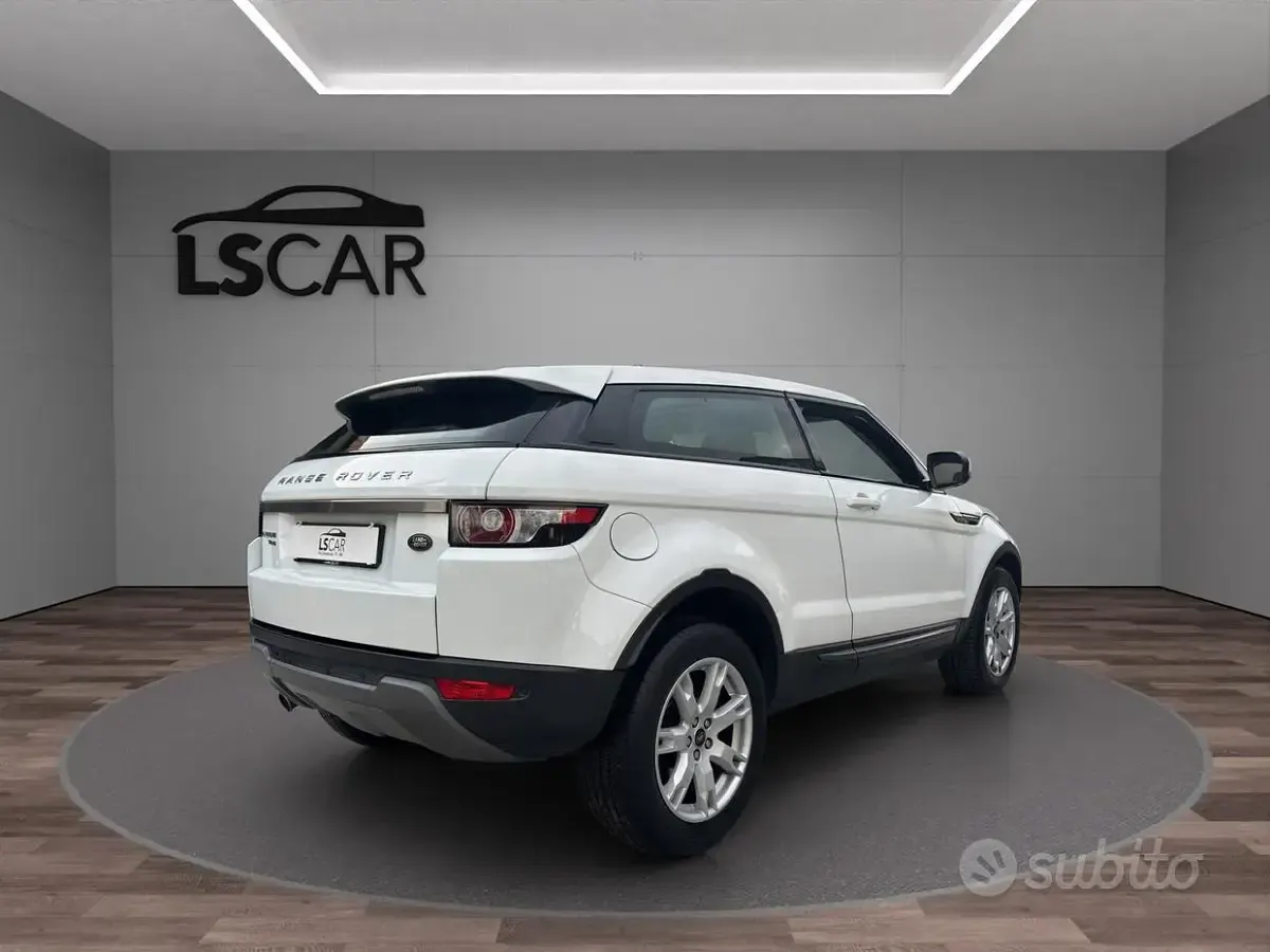 Usata Land Rover Range Rover evoque 150 CV (110 kW) 2012 Bianco SUV