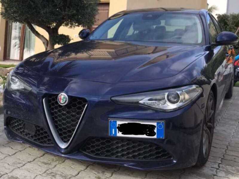 Usato 2018 Alfa Romeo Giulia 2.1 Diesel 179 CV (18.500 €)