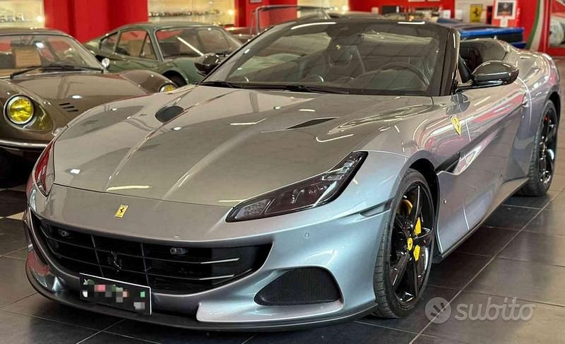 Usata Ferrari Portofino 620 CV (456 kW) 2022 Grigio Cabrio