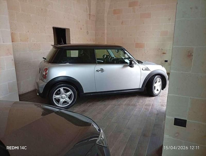 Usata Mini Cooper D 109 CV (80 kW) 2009 Argento Utilitaria