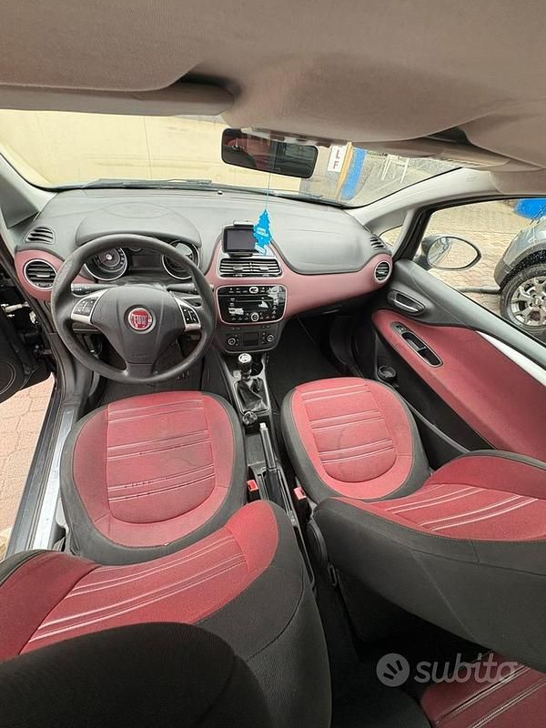 Usata Fiat Punto Evo Dynamic 78 CV (57 kW) 2009 Nero Utilitaria