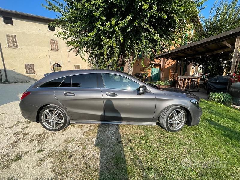 Usata Mercedes CLA180 Shooting Brake AMG 109 CV (80 kW) 2017 Grigio Station wagon