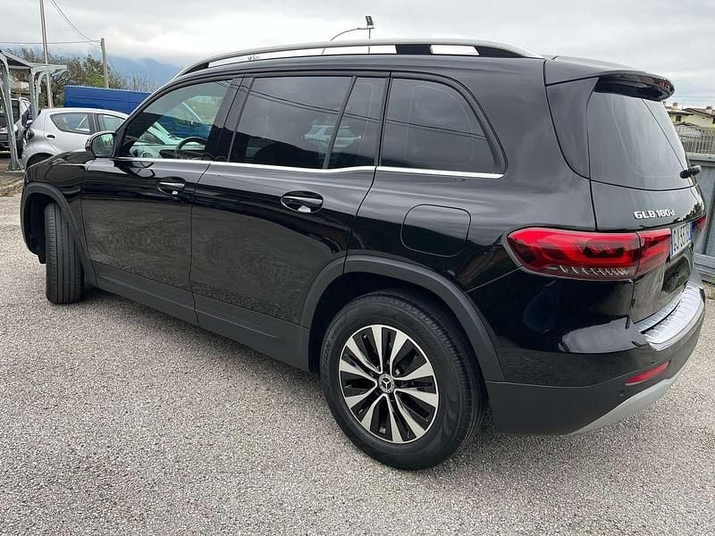 Usata Mercedes GLB180 Executive 116 CV (85 kW) 2022 Nero SUV