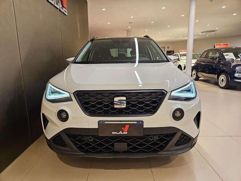 Nuova Seat Arona Black Edition 95 CV (69 kW) 2025 Bianco / tetto nero SUV