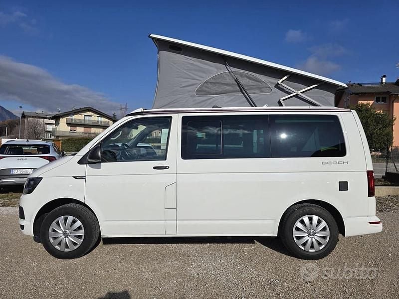 Usata VW California Beach 150 CV (110 kW) 2019 Bianco Furgone